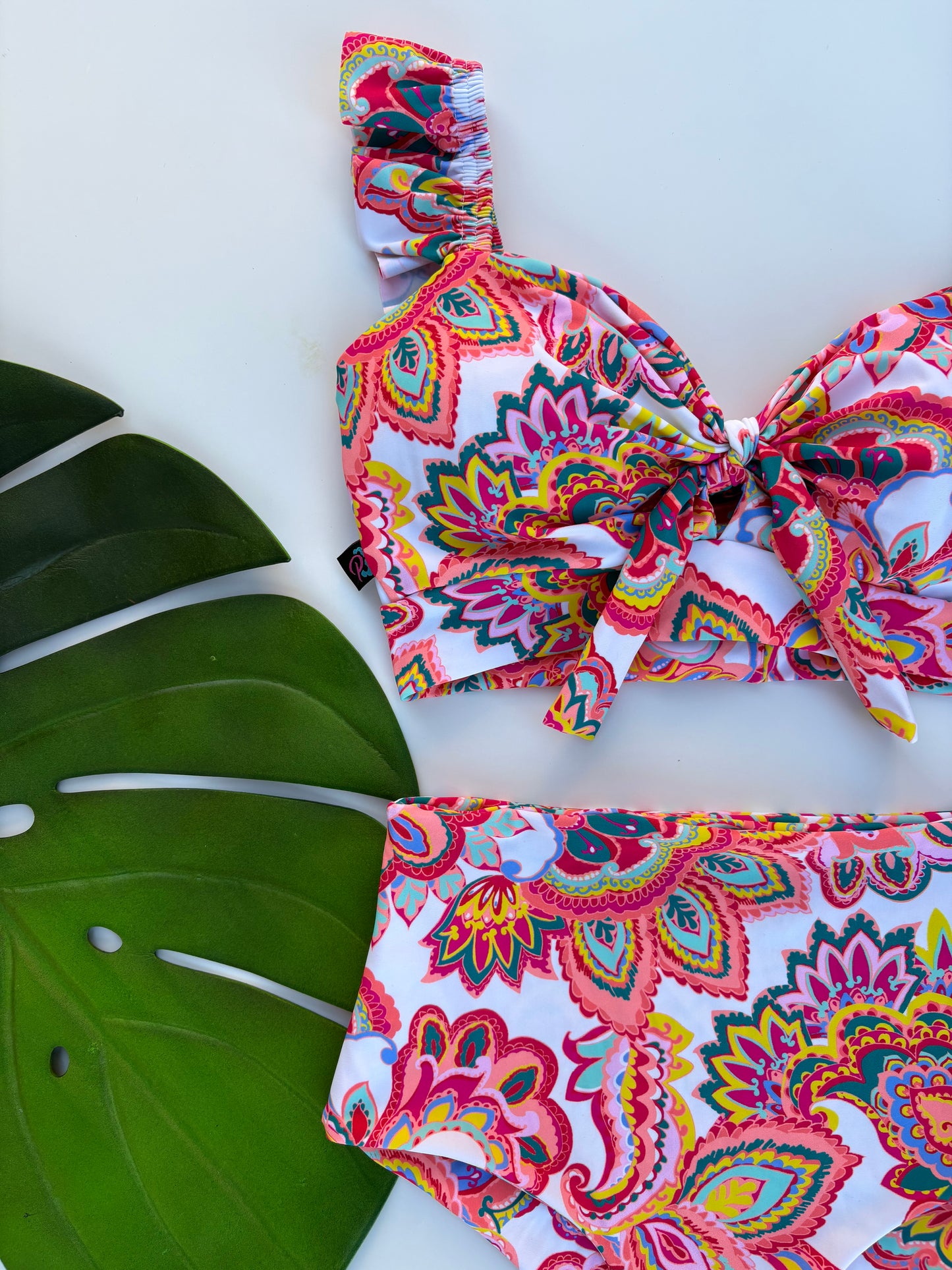 BIKINI MANDALA