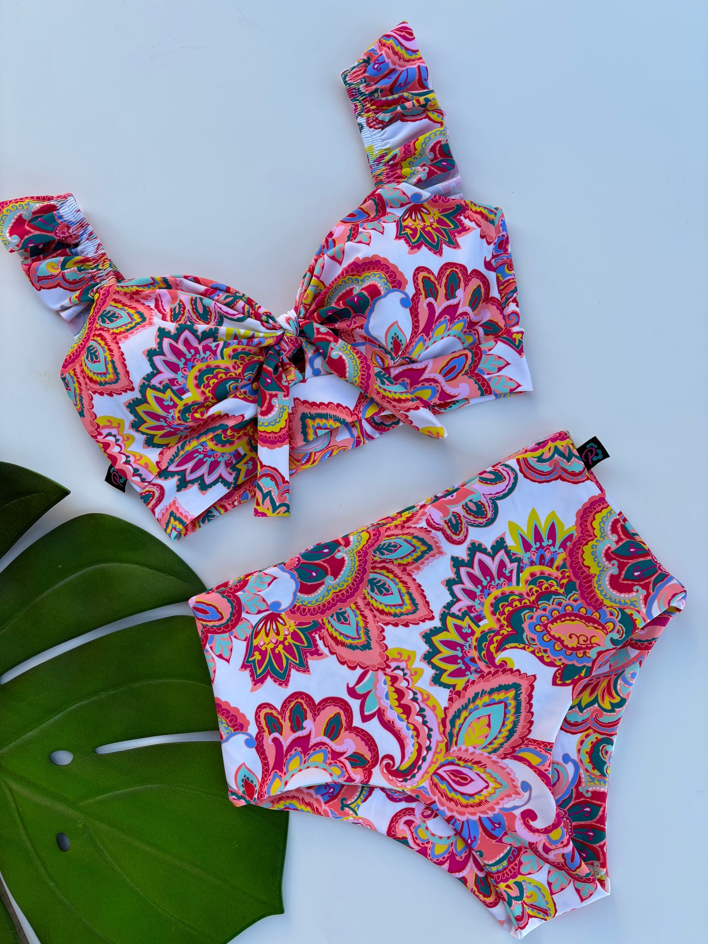 BIKINI MANDALA