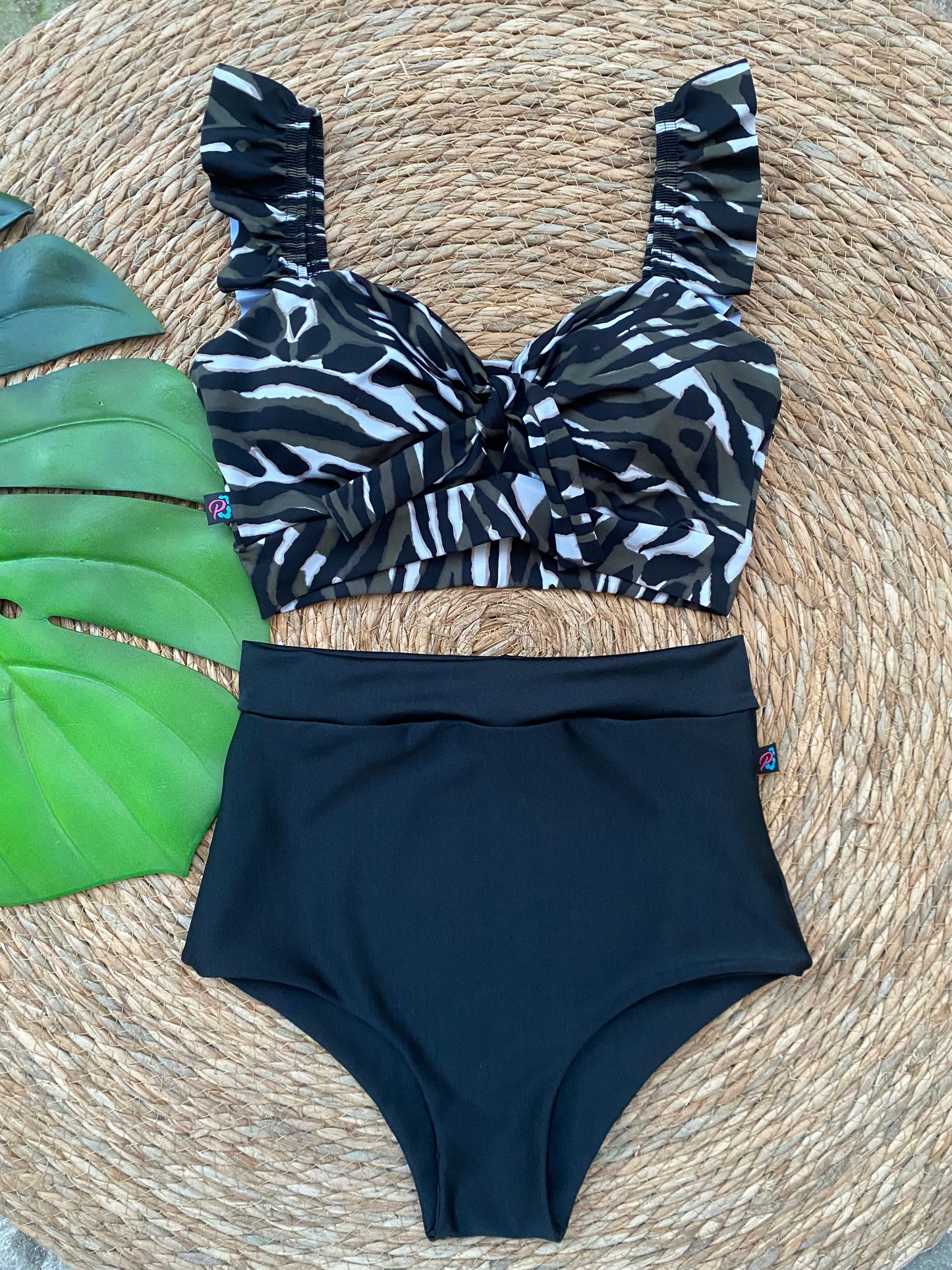 BIKINI CAMERÚN