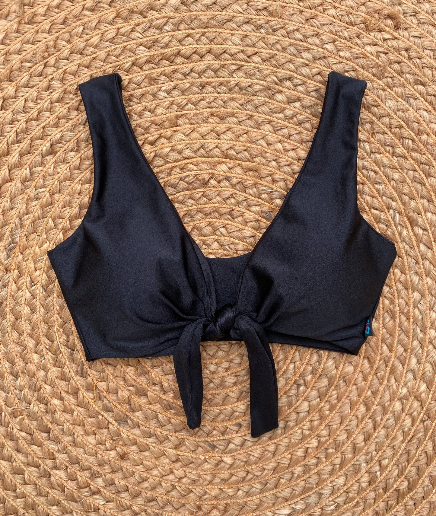 Top amarra negro